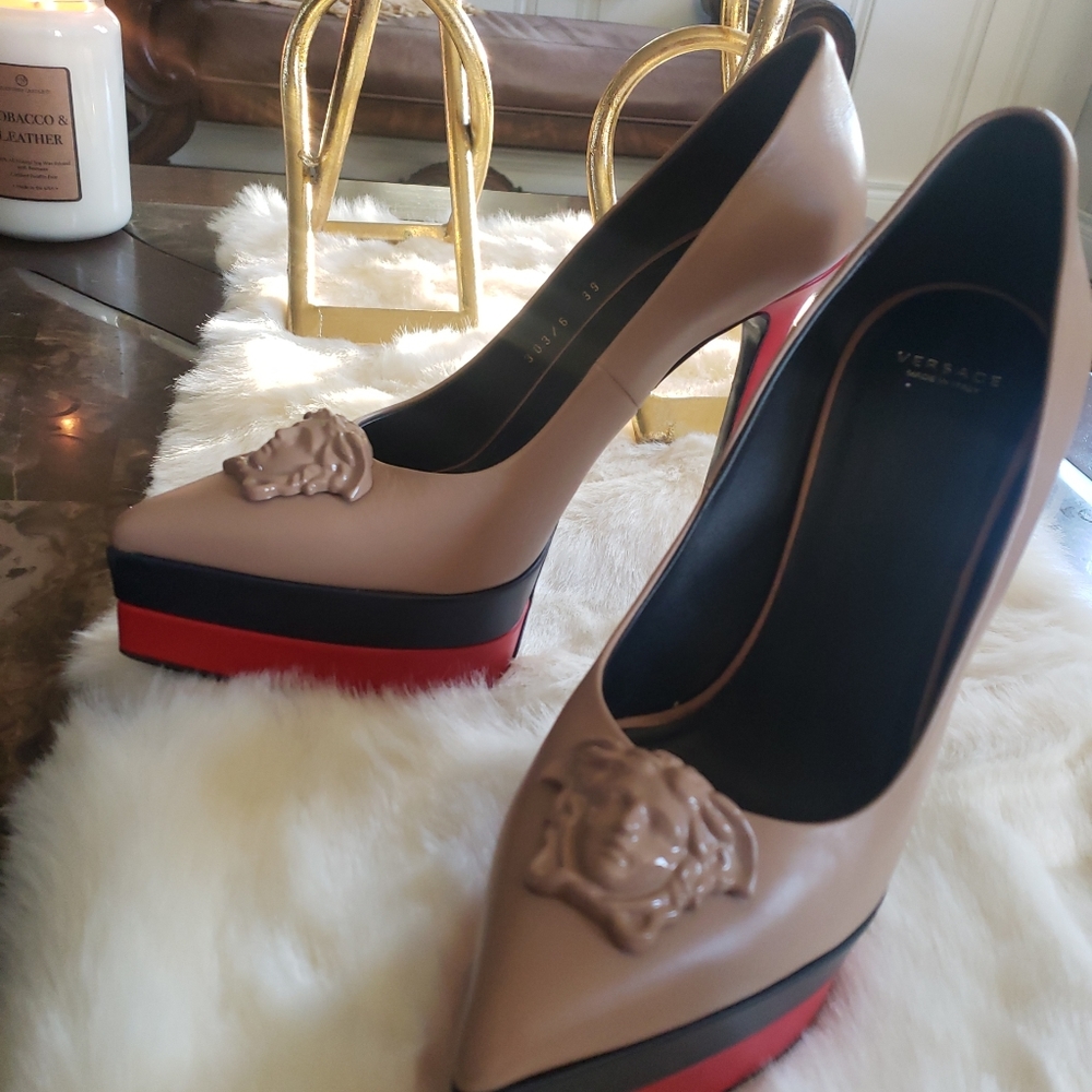 Versace pump - Picture 4 of 6